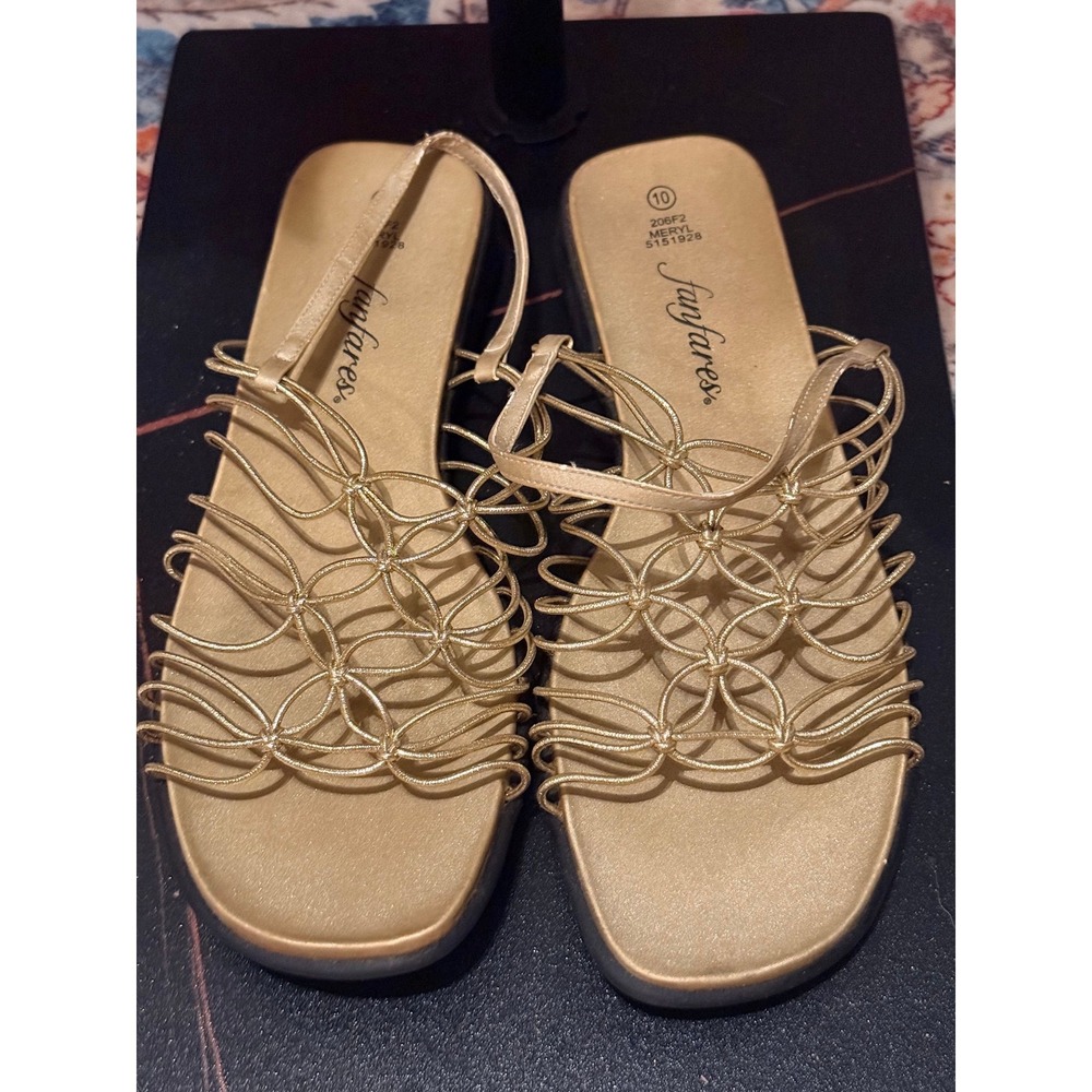 Fanfares Gold Metallic Strappy Slingback Sandals Women's Size 10 Resort Boho  ✨ - Picture 2 of 5